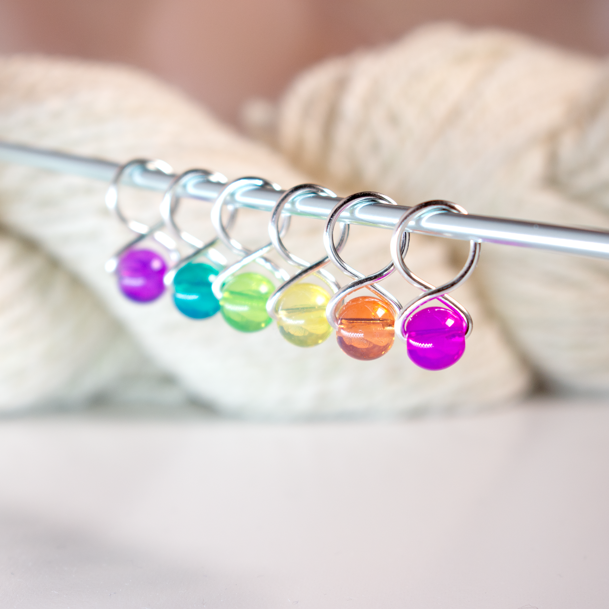 Medium Snag-free Stitch Markers : Silver: Mardi gras