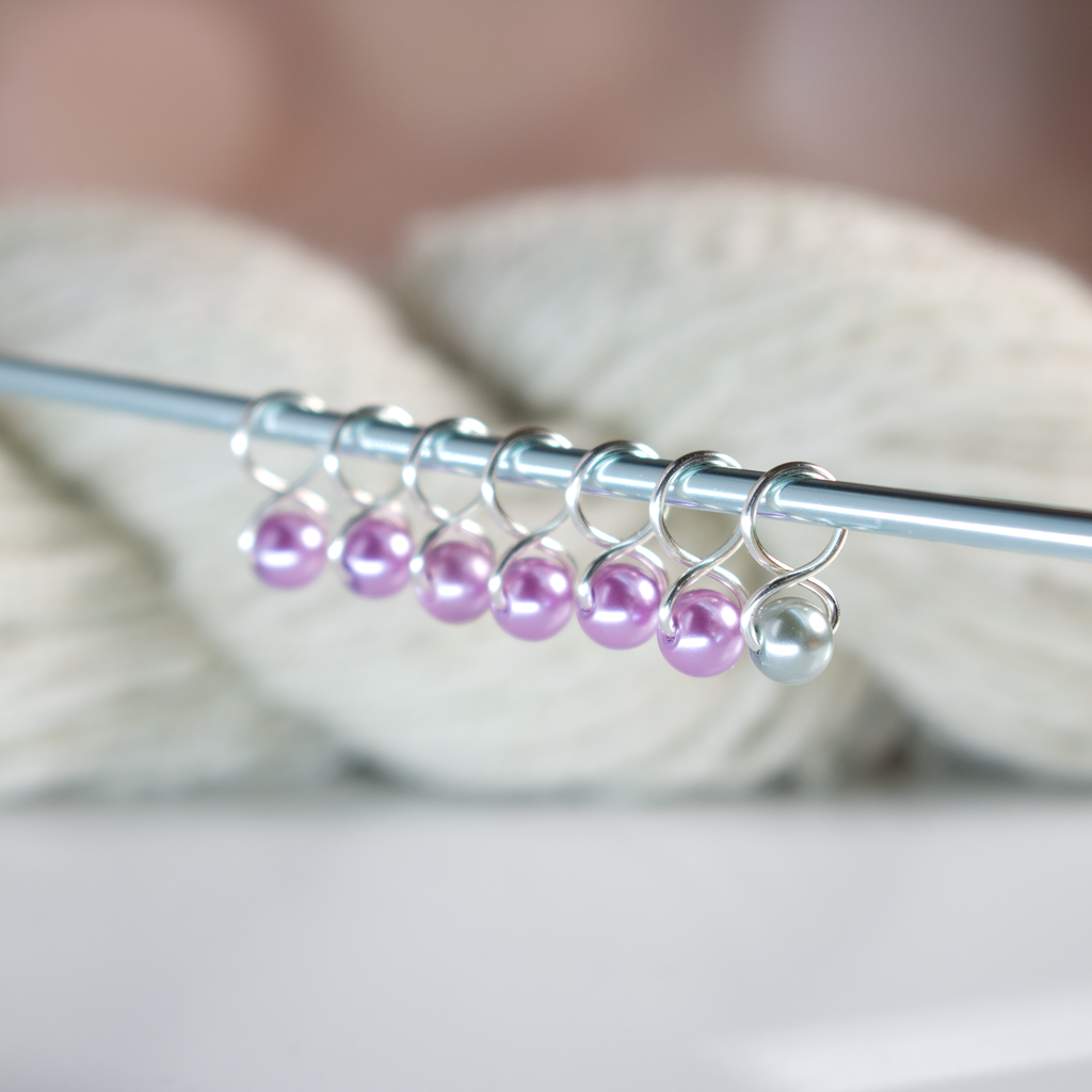 Small Snag-free Stitch Markers : Silver: Lavender