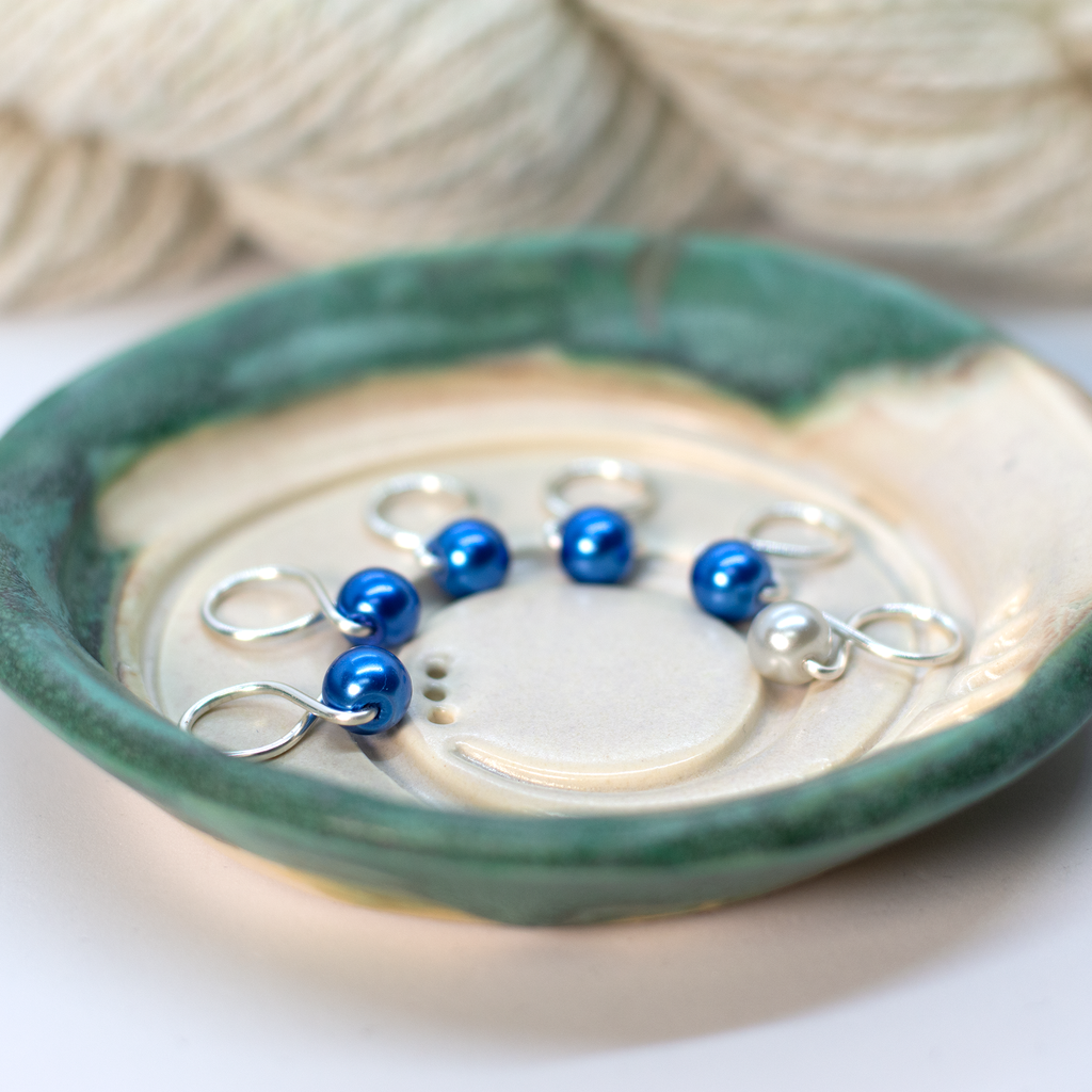 Medium Snag-free Stitch Markers : Silver: Candy rainbow